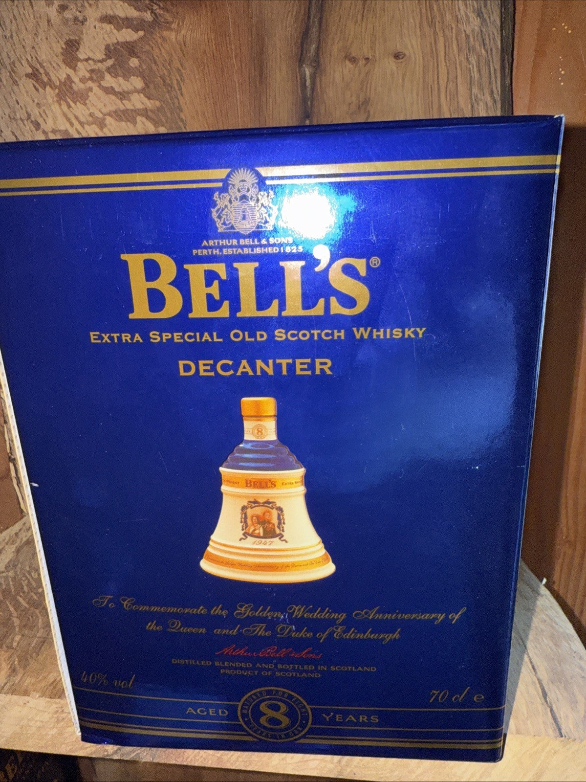 Bells Queen Elizabeth 11 Golden Wedding decanter 1997