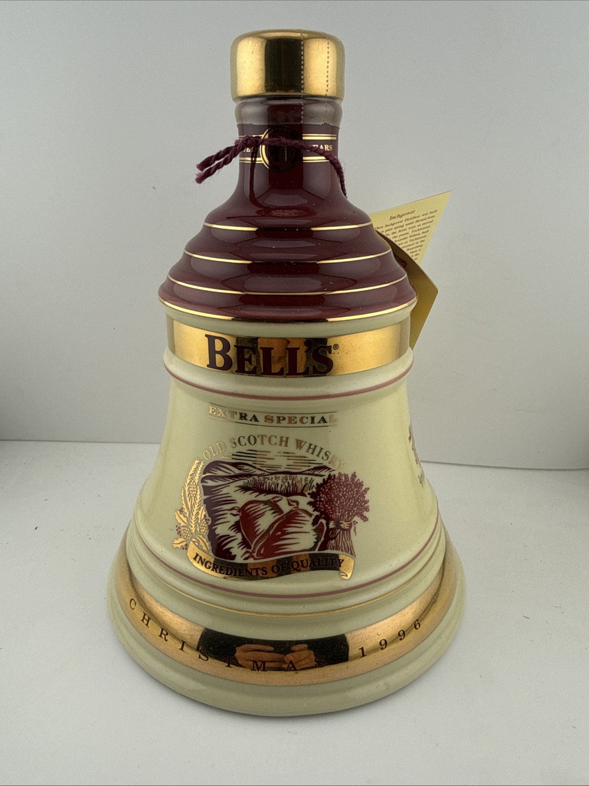Bell’s Extra Special 1996 Christmas Bell Decanter 8 Year Old 70cl Full