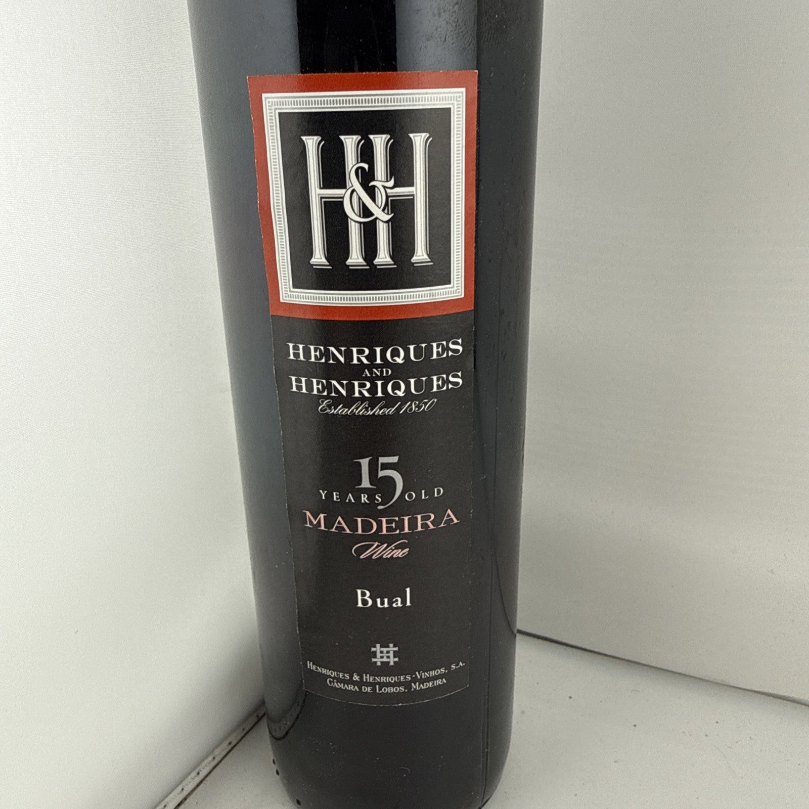 Henriques & Henriques 15 Year Old Bual Madeira Wine 500ml