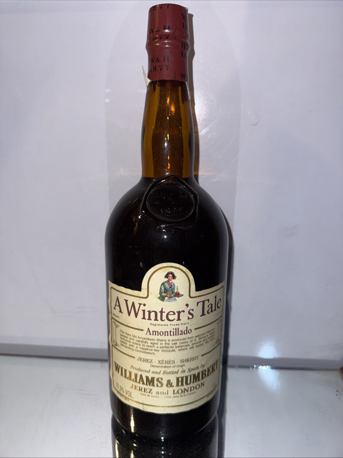 Williams & Humbert “A Winter’s Tale” Amontillado sherry 1977-83 Bottled