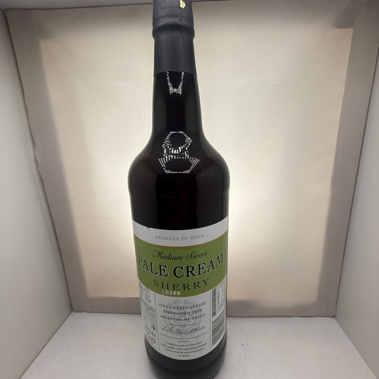 Tesco Pale Cream Sherry — Zoilo Ruiz-Mateos. Jerez Spain. 75cl 17.5%.