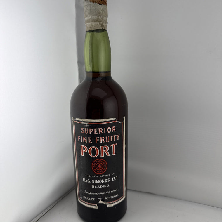 Vintage H & G Simonds Superior Fine Fruity Port Reading (Cork Damage But Intact)