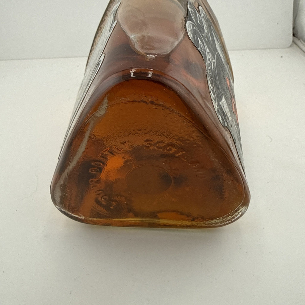 Grant’s Royal 12 Year Old Scotch Whisky 70 Proof Foil Open But Intact  c.1960s