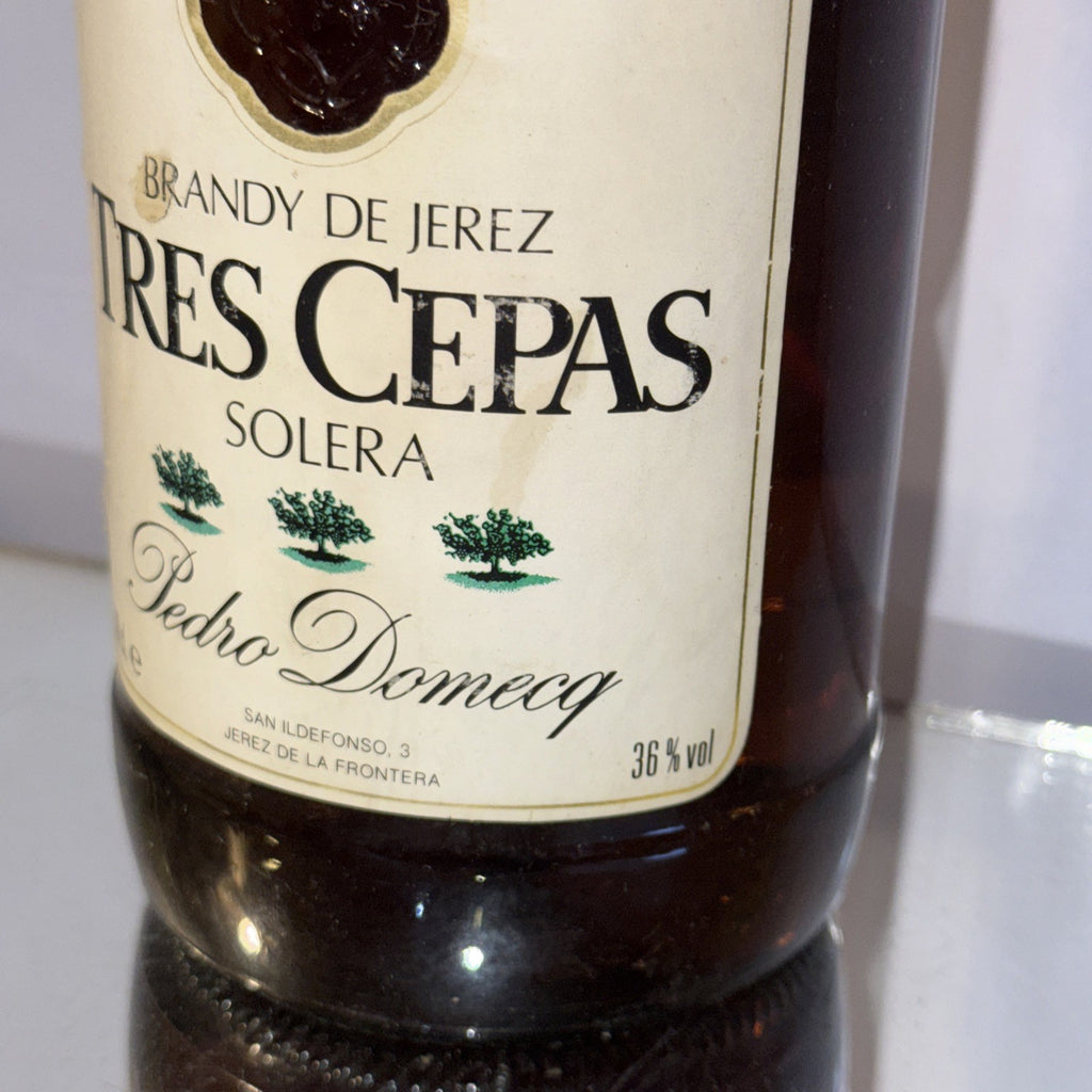 Pedro Domecq Tres Cepas Solera Brandy de Jerez (1L, 36% ABV)