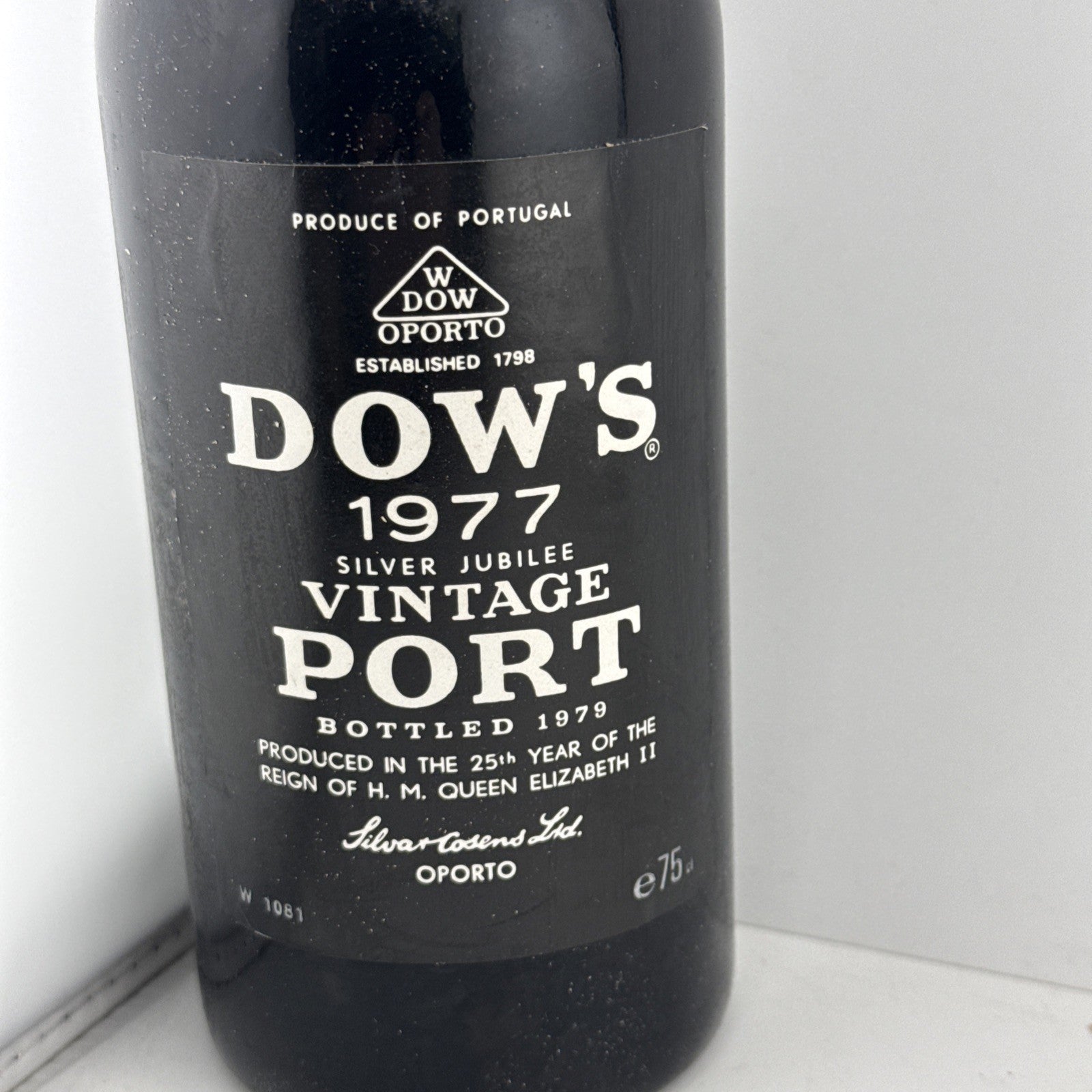 Dow’s 1977 Silver Jubilee Vintage Port (75cl) ( Straight From Original Wood Case