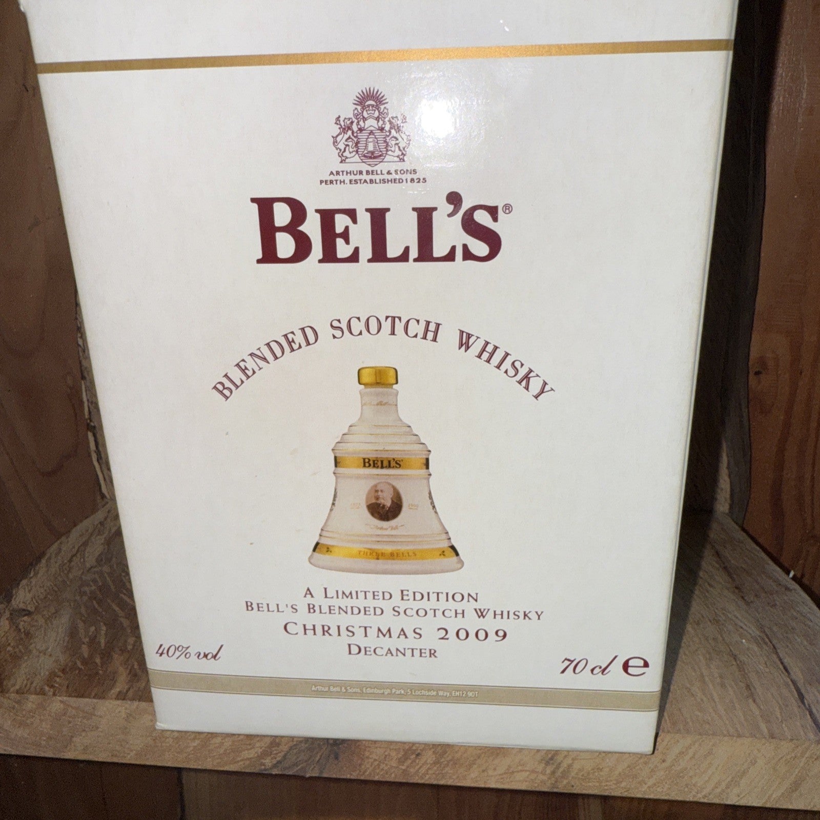 Bells Whisky 75cl decanter Christmas 2007 full boxed mint condition