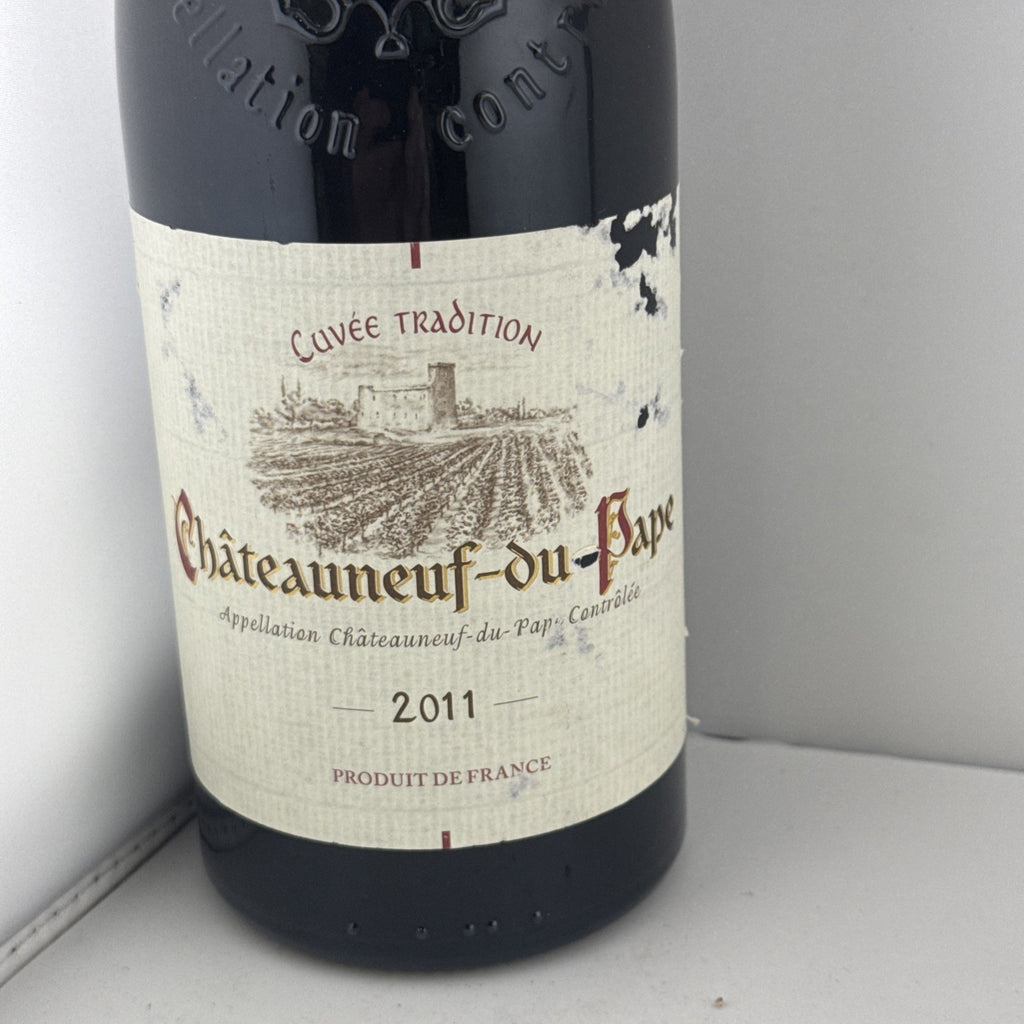 Châteauneuf-du-Pape Cuvée Tradition 2011 Rhône Red Wine 75cl
