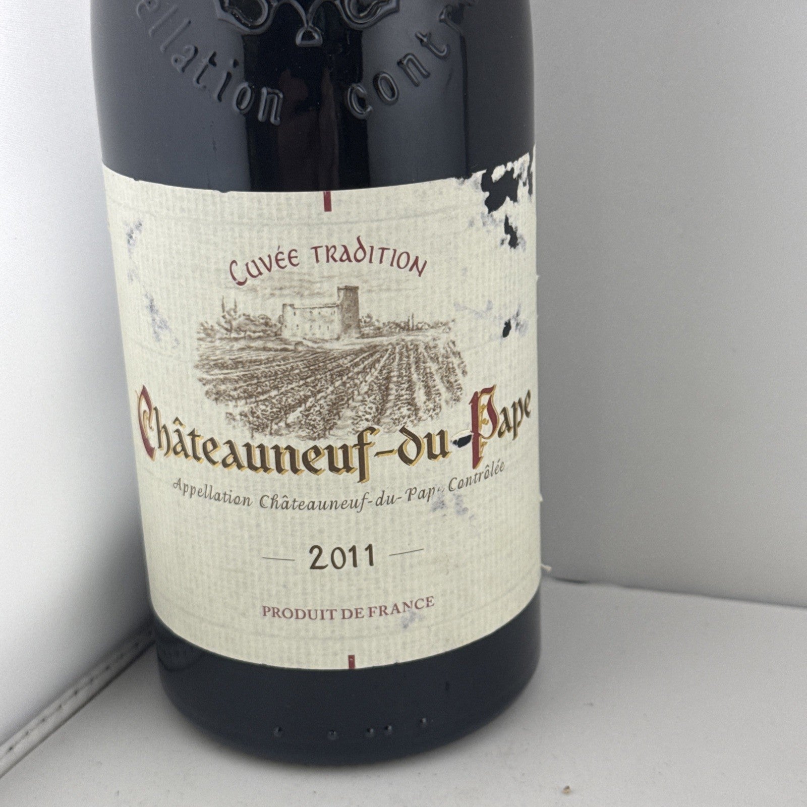 Châteauneuf-du-Pape Cuvée Tradition 2011 Rhône Red Wine 75cl