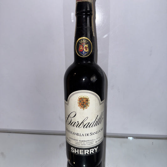Manzanilla de Sanlúcar produced by Bodegas Antonio Barbadillo S.A., Bottled 1974