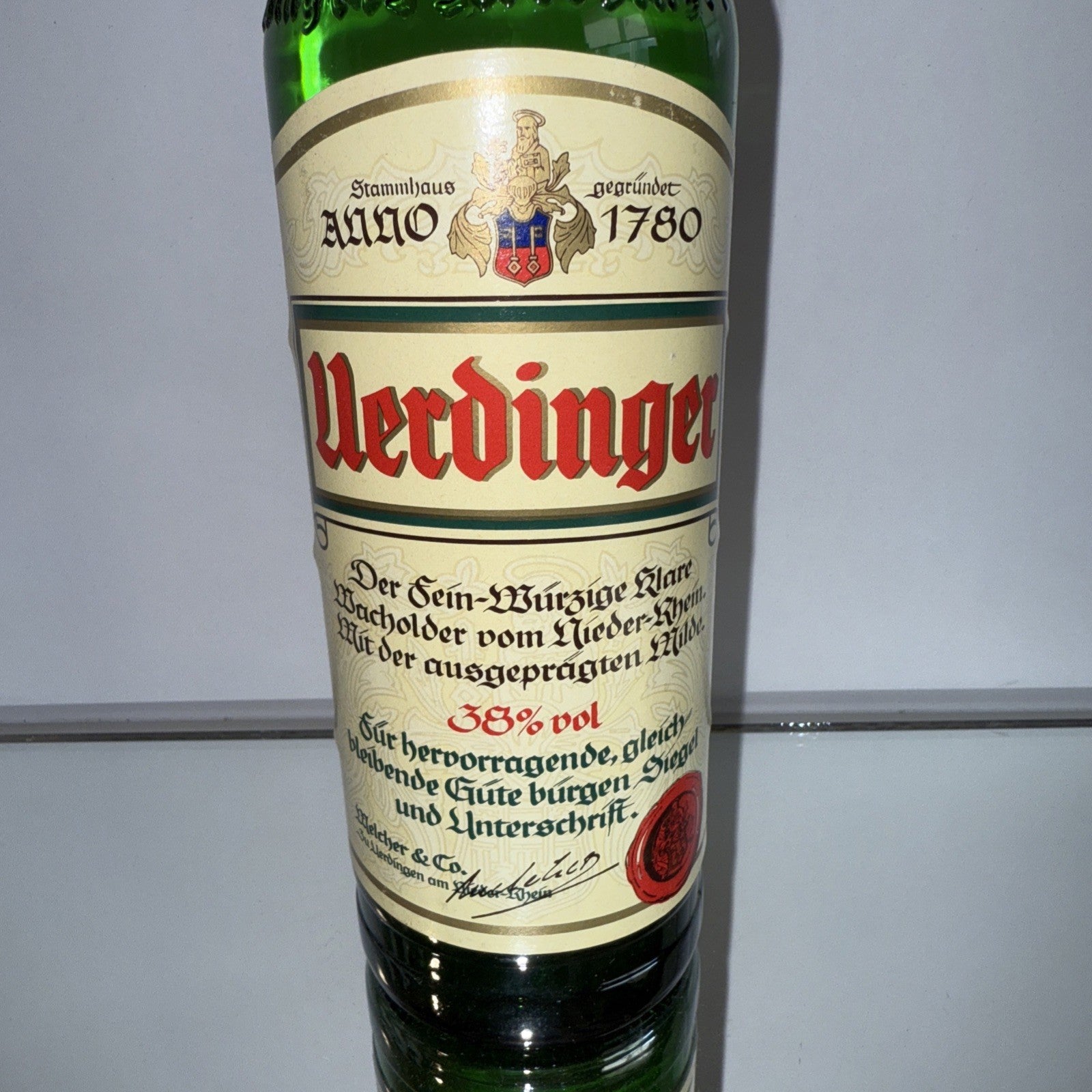 Uerdinger Wacholder German juniper-flavored spirit 38%