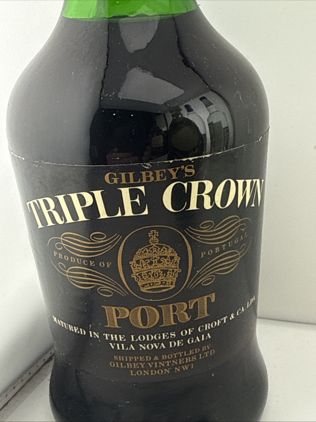 Vintage Gilbey’s Triple Crown Port Portugal 75cl  1970s/80s