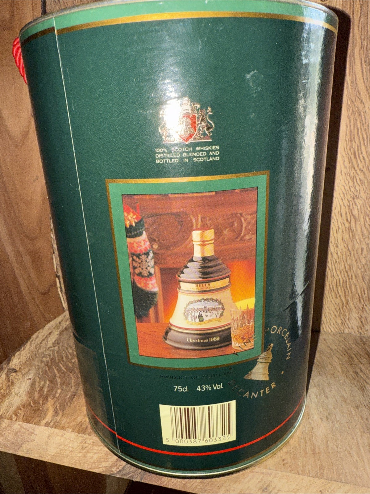 Bells Whisky Decanter Christmas 1989 full boxed mint condition