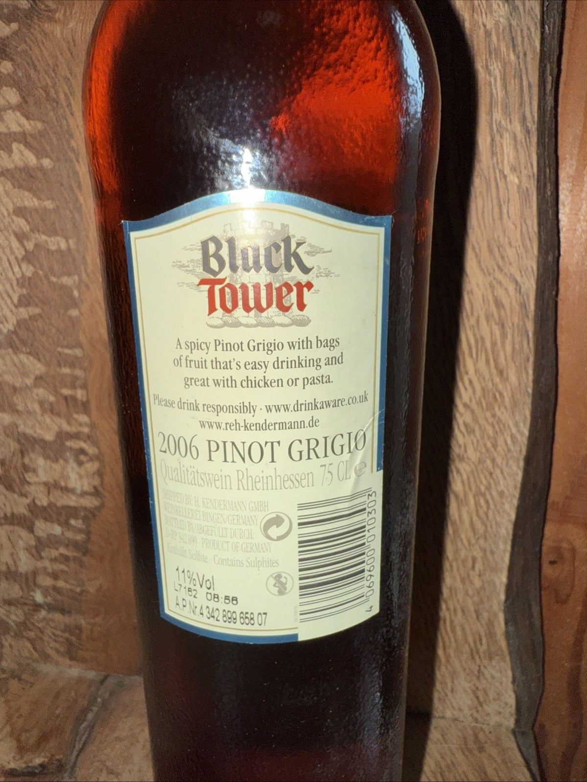 Iconic Black Tower Wine Pinot Grigio  2006 Vintage