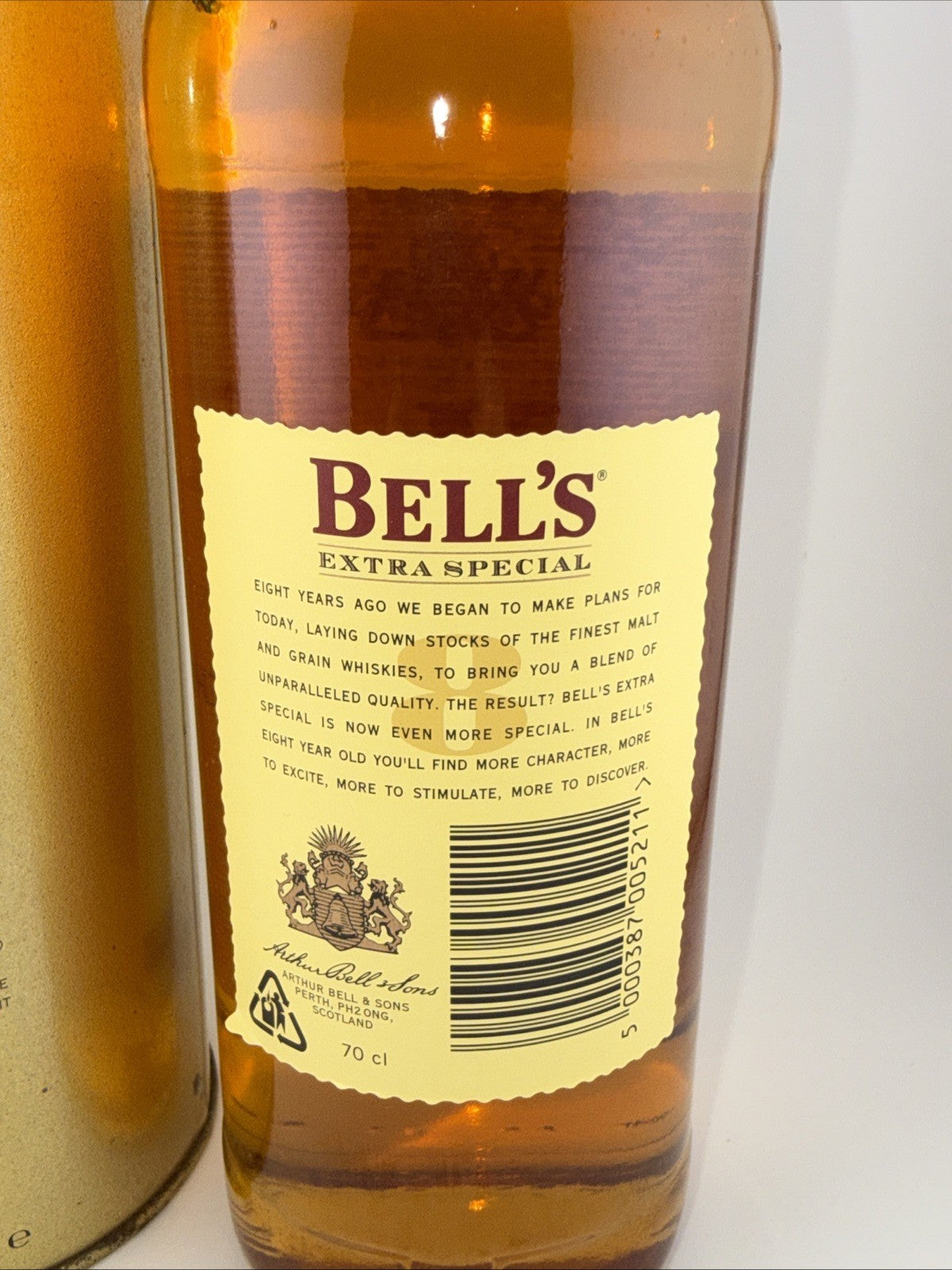 Bells Old Scotch Whisky  Bottled 1988-93 vintage matured 75cl Tin Box