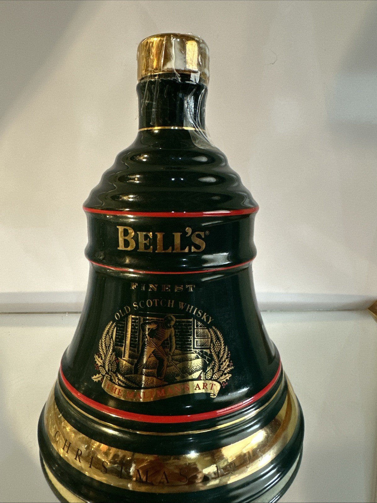 Bells Whisky 75cl decanter Christmas 1993 vintage matured