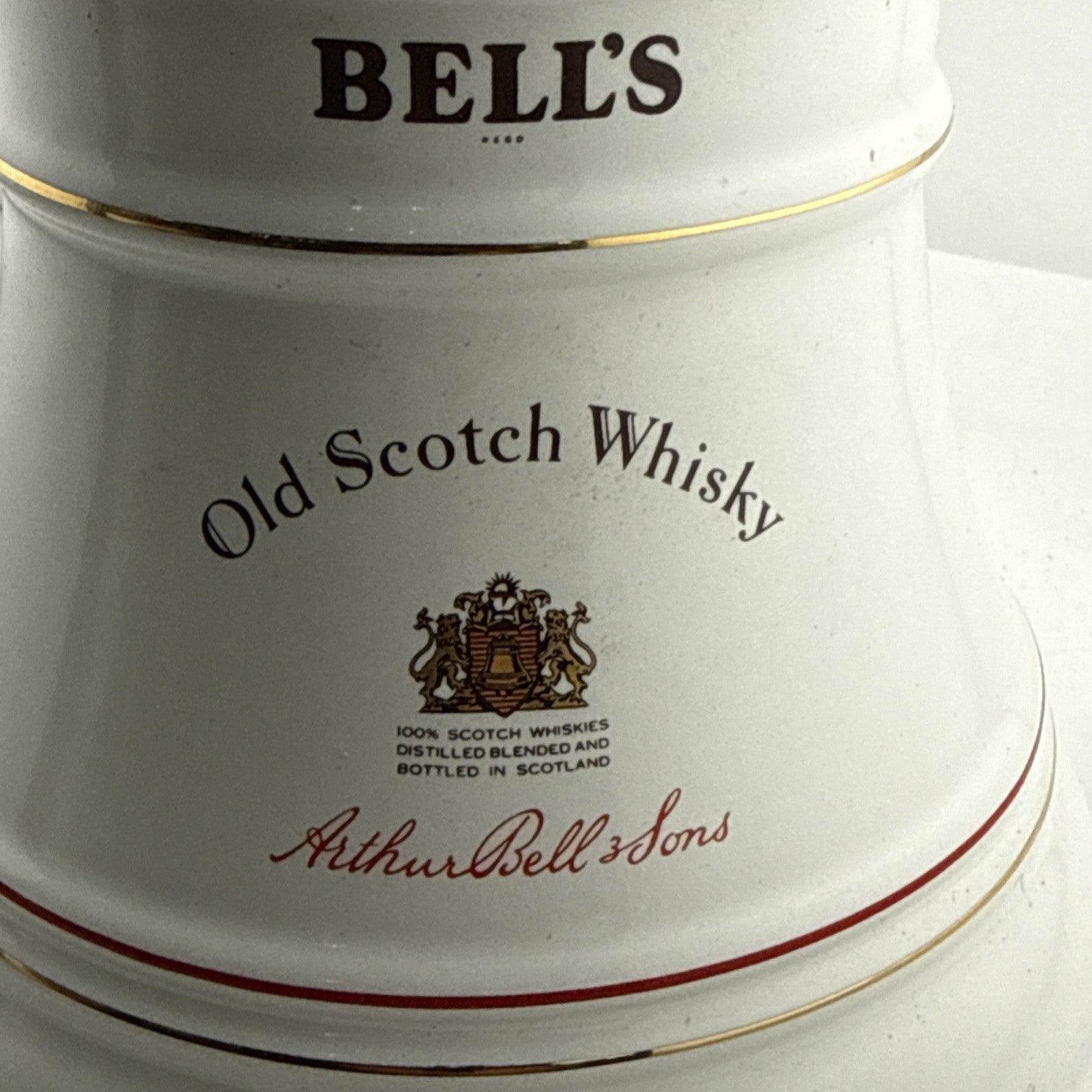 Bells 1990 Princess Eugenie Royal Decanter Scotch Whisky 75cl Boxed Full