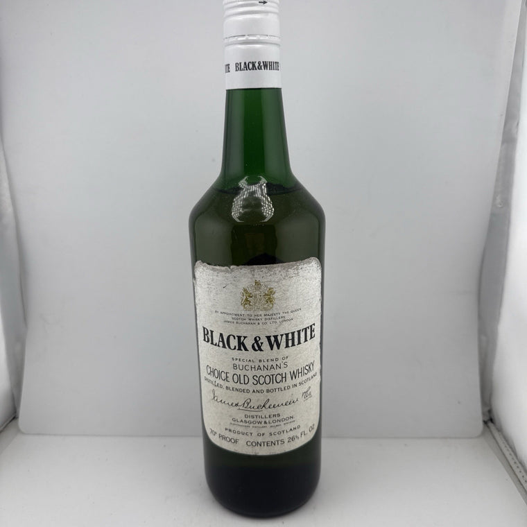 Black & White Scotch 70° Proof 26⅔oz c1970 Buchanan’s