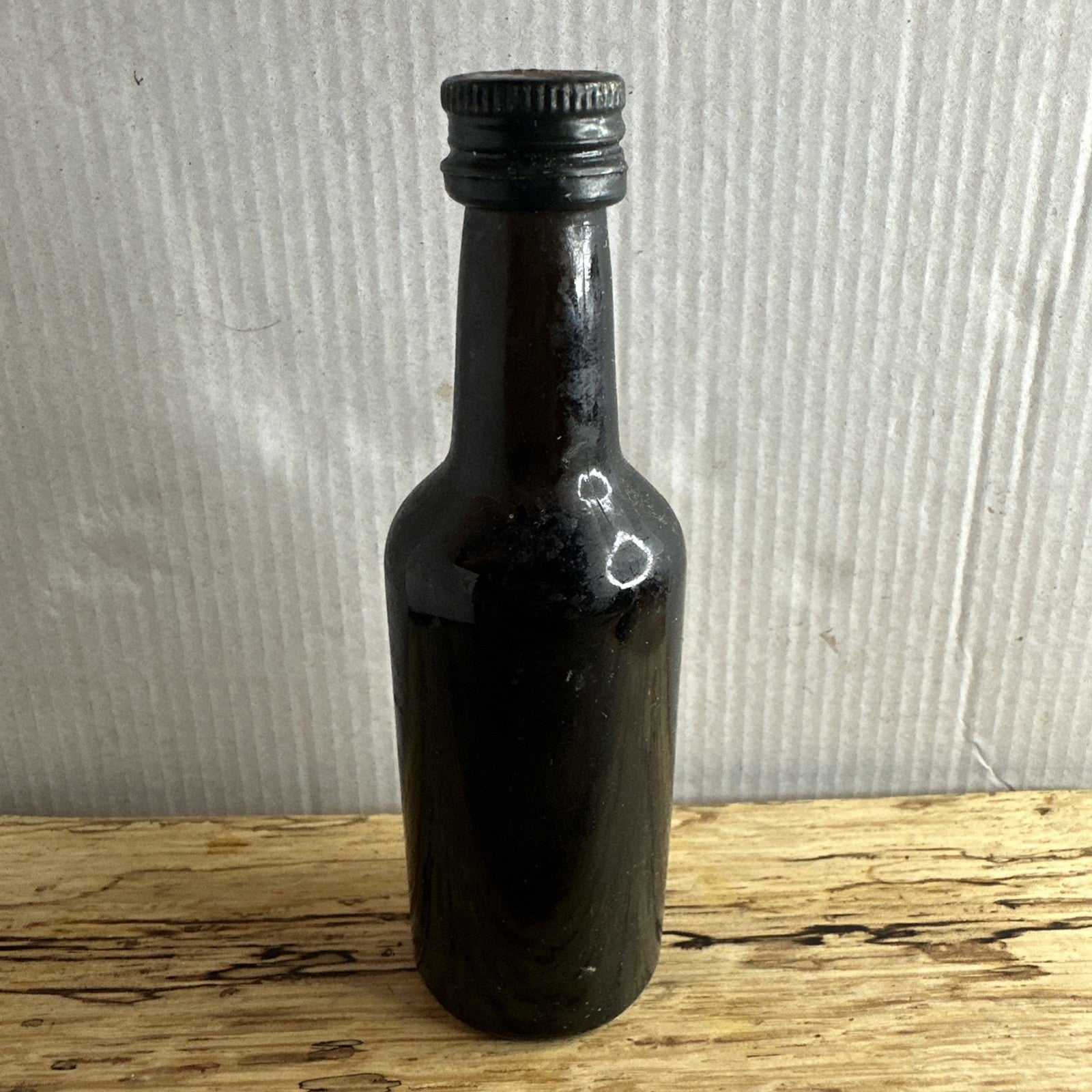 Sandeman Medium Dry Sherry Amontillado miniature