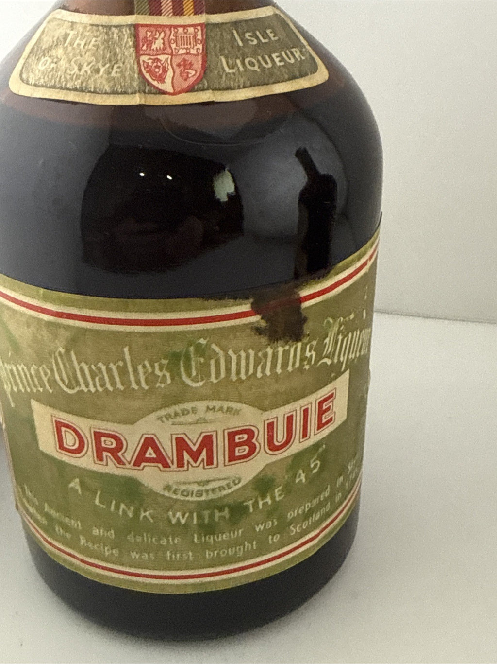 Vintage Drambuie Prince Charles Edward’s Liqueur 70 Proof Full 1960s 26 2/3 Floz