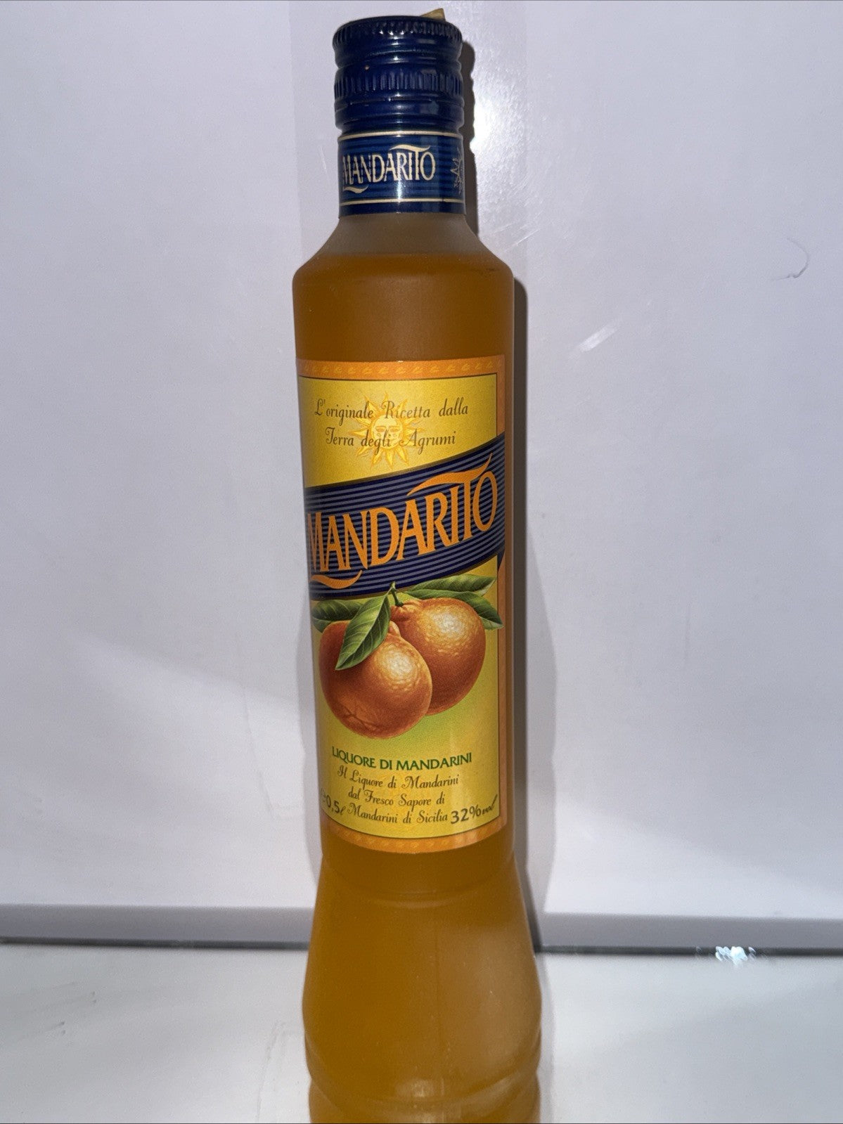 Mandarito Liquore di Mandarini di Sicilia (50cl, 32% ABV) Vintage Bottle 1990s