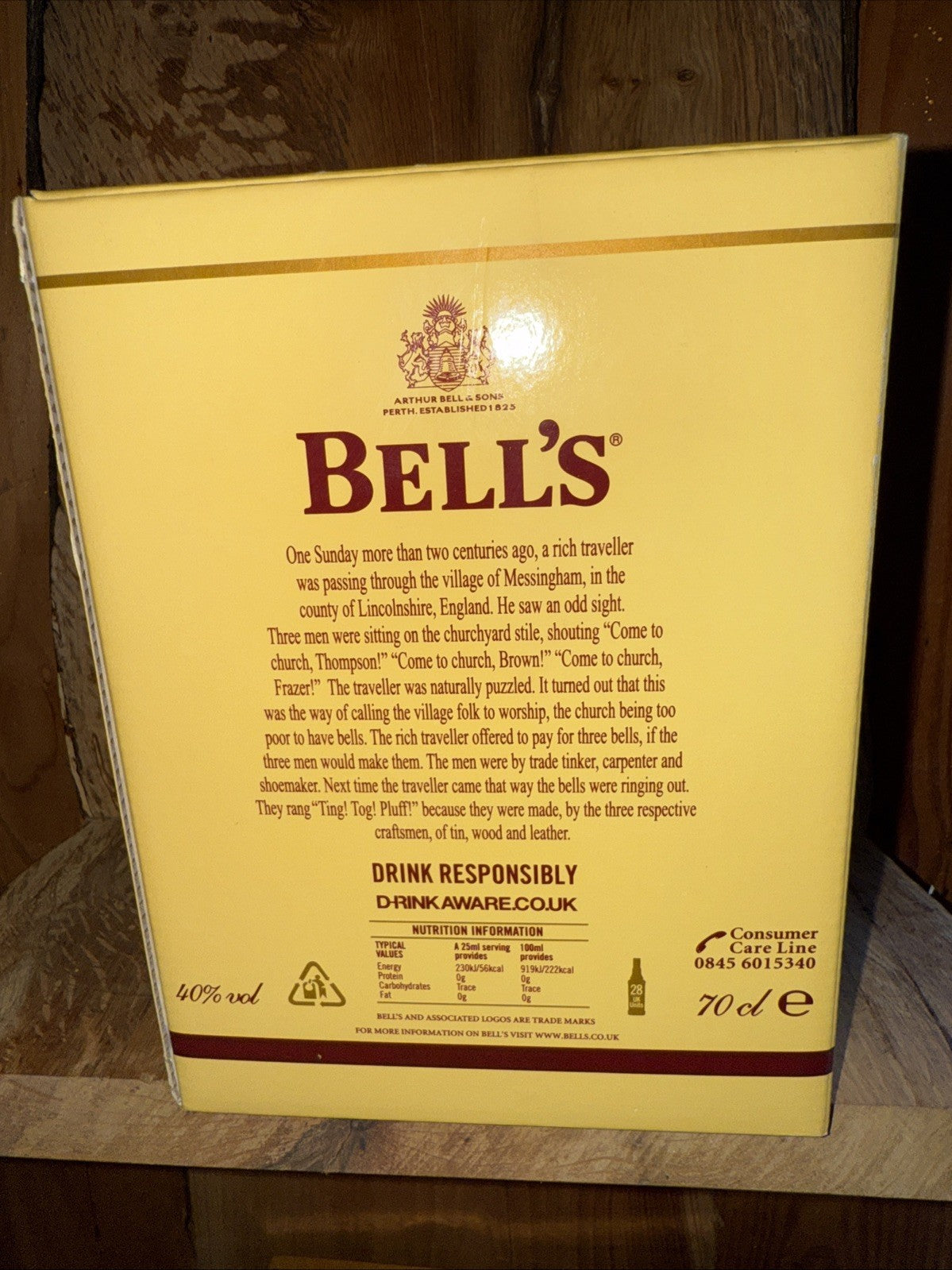 Bells Whisky Decanter christmas 2008 Full Boxed mint condition