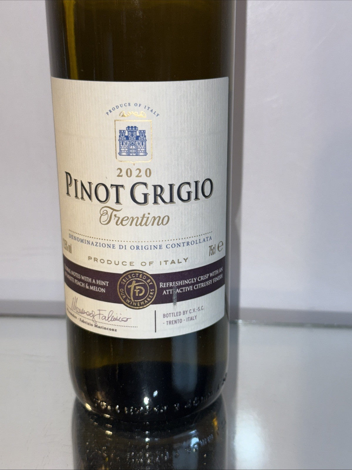 (750 ml) bottle of Tabrizio Marinconz Pinot Grigio Trentino DOC 2020