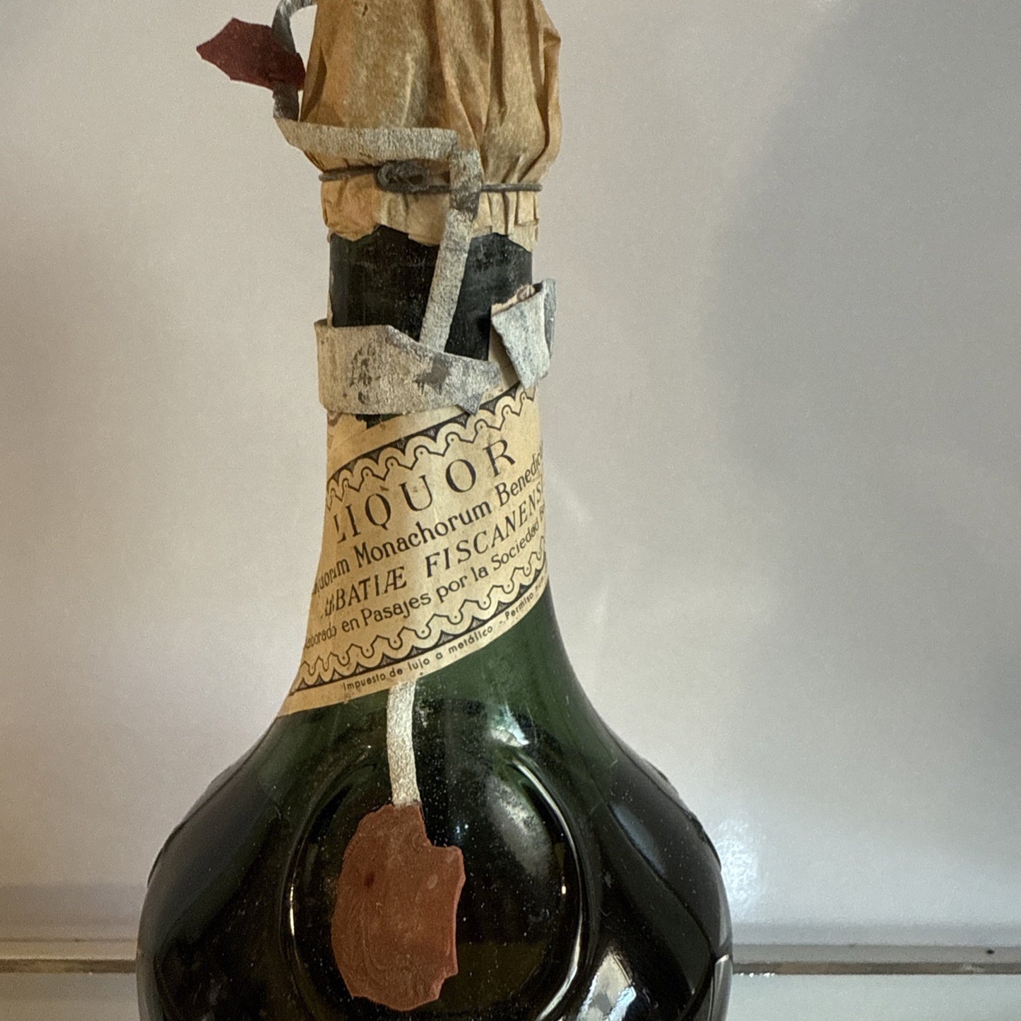 1970s Bottled Dom Benedictine 43%abv Vintage  13 1/3floz  Vintage