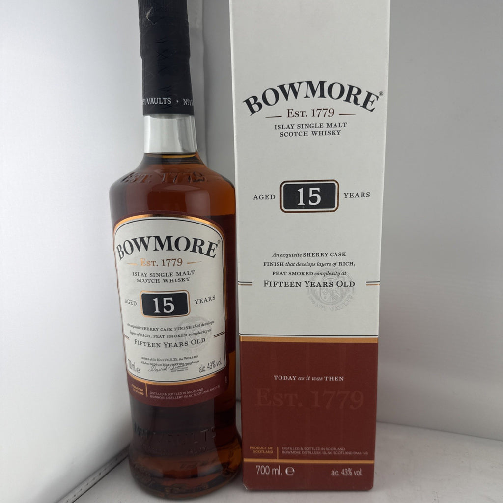 Bowmore 15 Year Old Darkest Islay Single Malt Whisky 70cl 43% Boxed