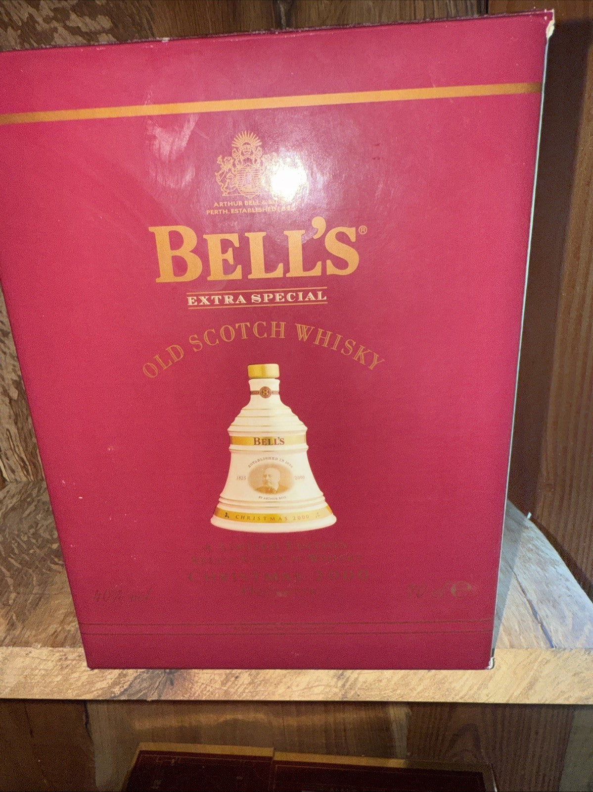 Bels Whisky Decanter christmas 2000 full boxed mint condition
