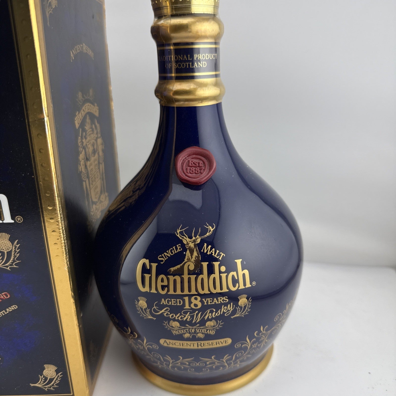 Glenfiddich 1995 18 year old Single  malt  Ancient Reserve decanter full