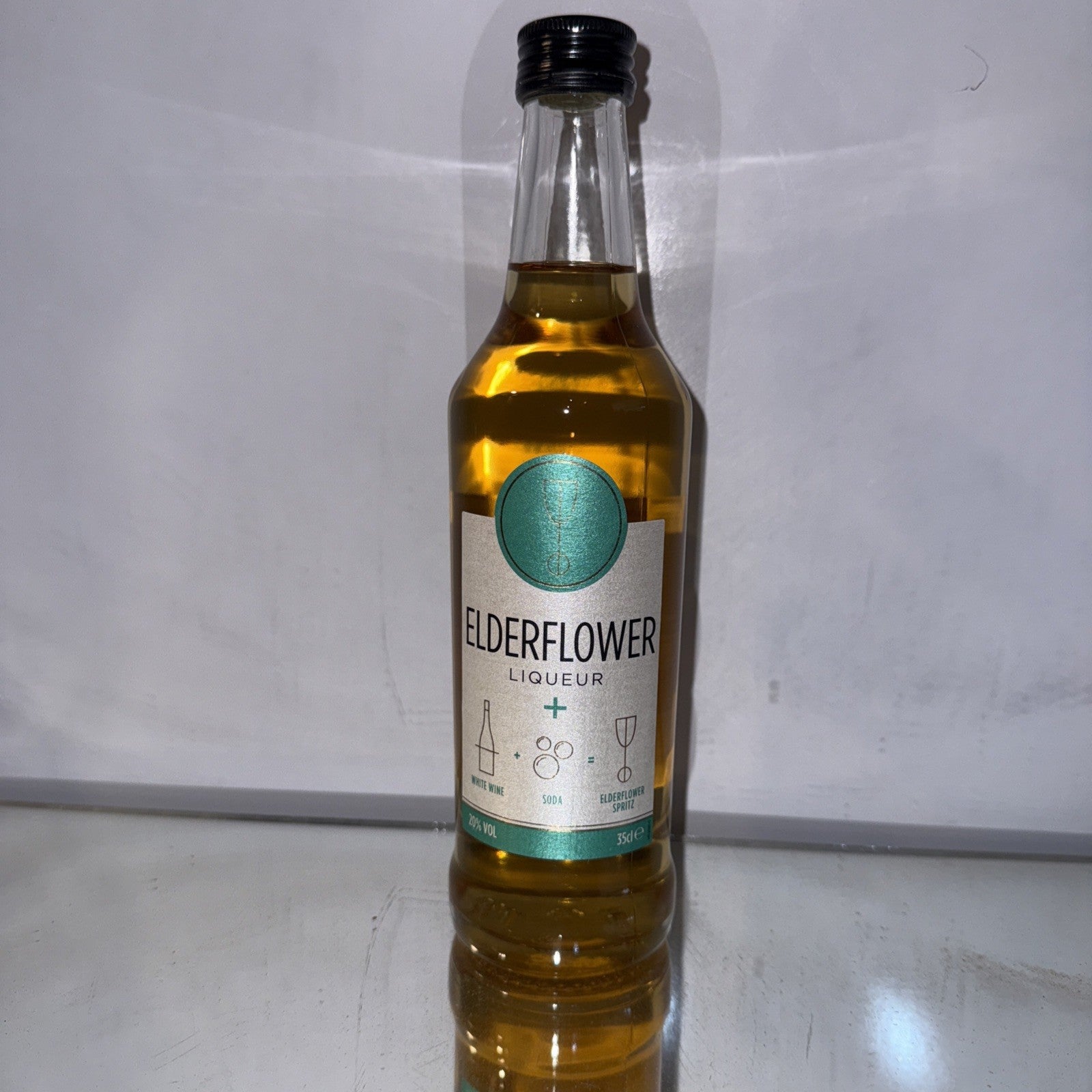 Elderflower Liqueur (20% ABV, 350ml/35cl) For Elderflower Spritz cocktails😀